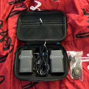 Mini microphone with Transmitter and Reciever